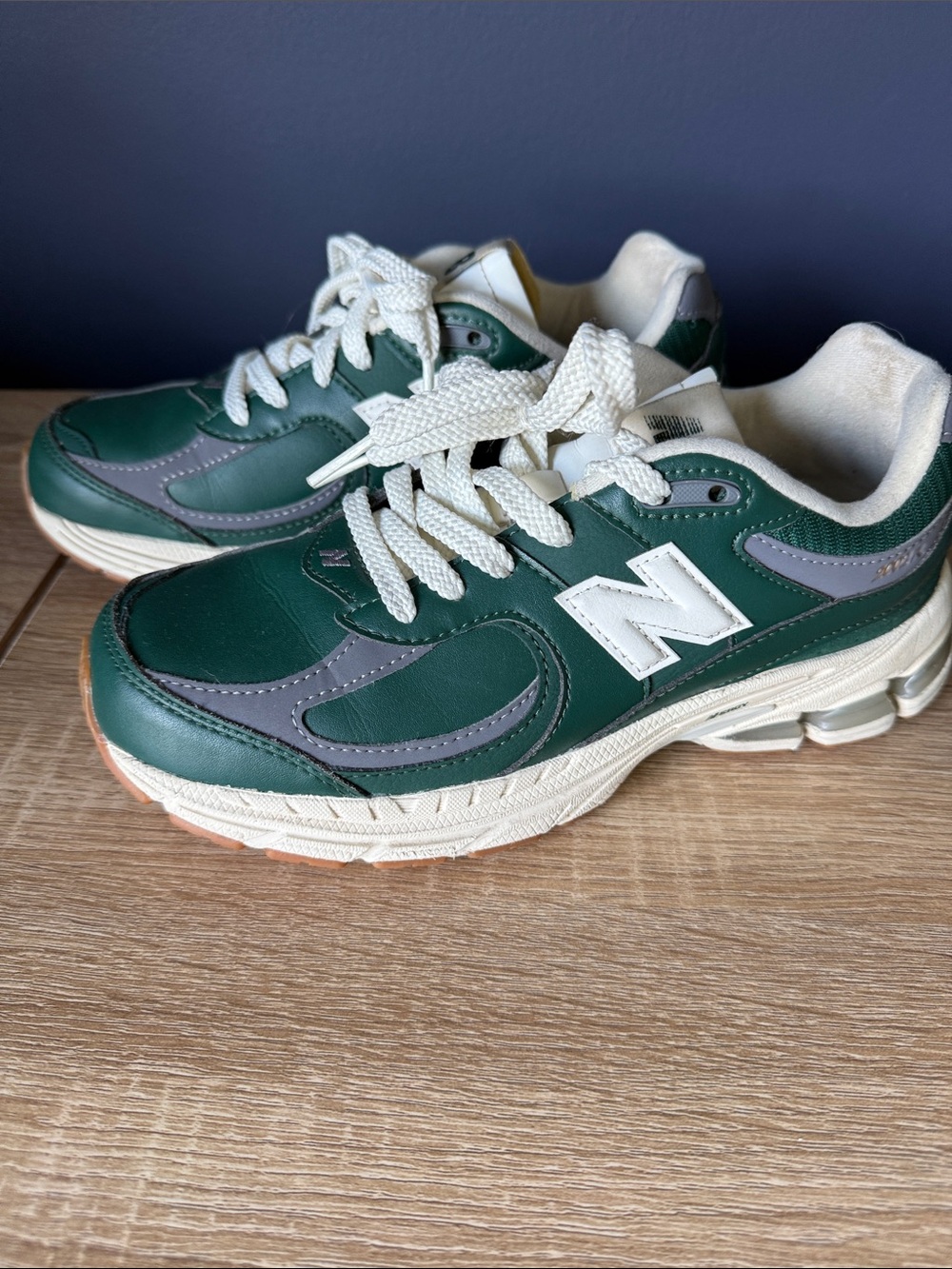 ❌❌❌SOLD❌❌❌New Balance Women’s Green and Gray Athletic